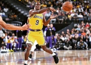 开云体育直播-包含教练组对球队进攻战术进行全面调整，取得意想不到的效果的词条