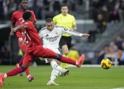 开云体育中国官网-包含德国完胜塞维利亚，姆巴佩关键制胜的词条