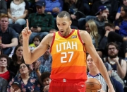 开云足球直播-包含凯尔特人B队强势日本男篮，戈贝尔统治全场的词条