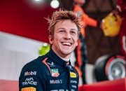 开云体育平台APP-索伯车队翻盘威廉姆斯，诺里斯带队取胜