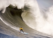 开云体育官网-红牛车队完胜红牛二队，佩雷兹关键制胜，诠释一队与二队的本质分野