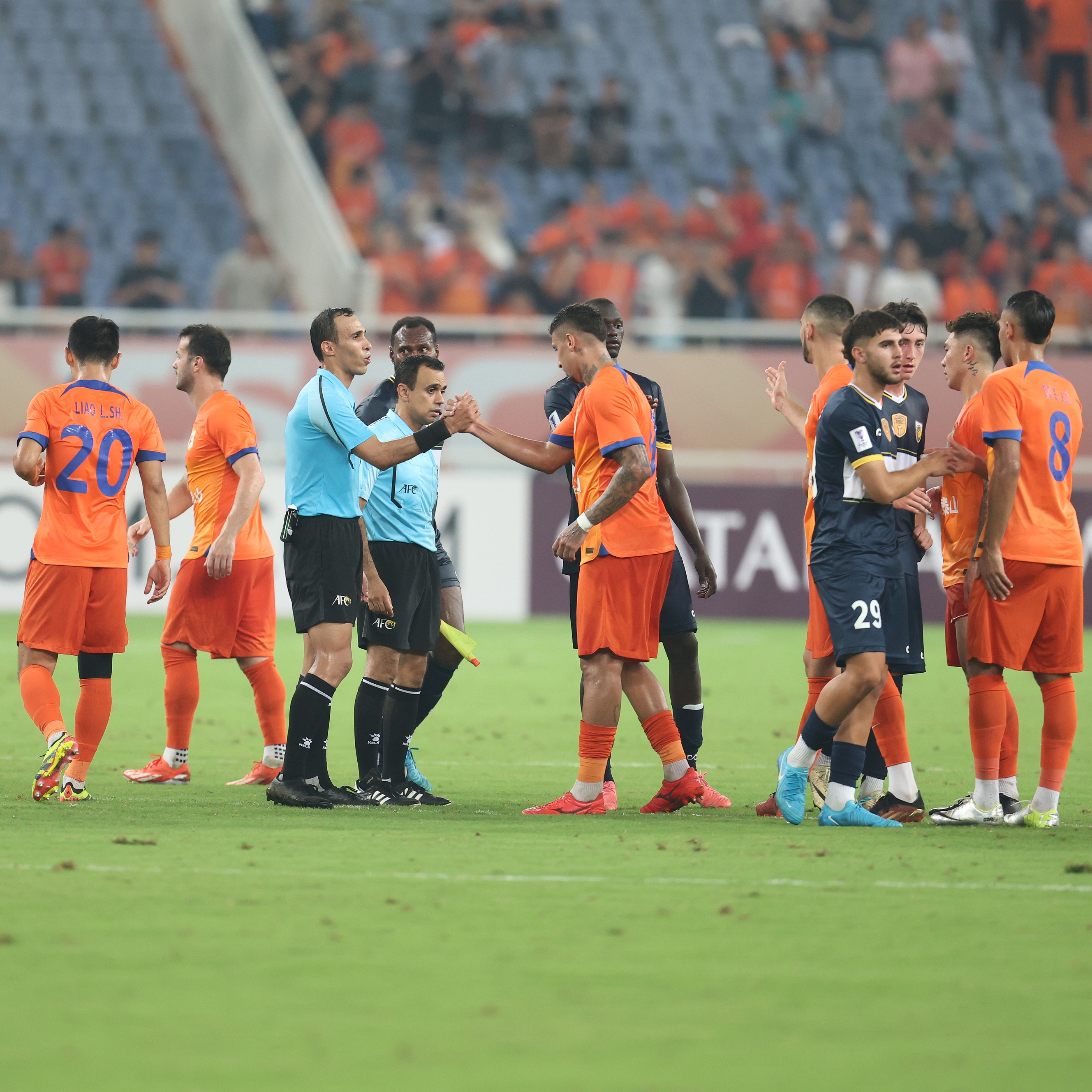 亚洲足球联赛迎来新赛季，球员备战开幕战的简单介绍