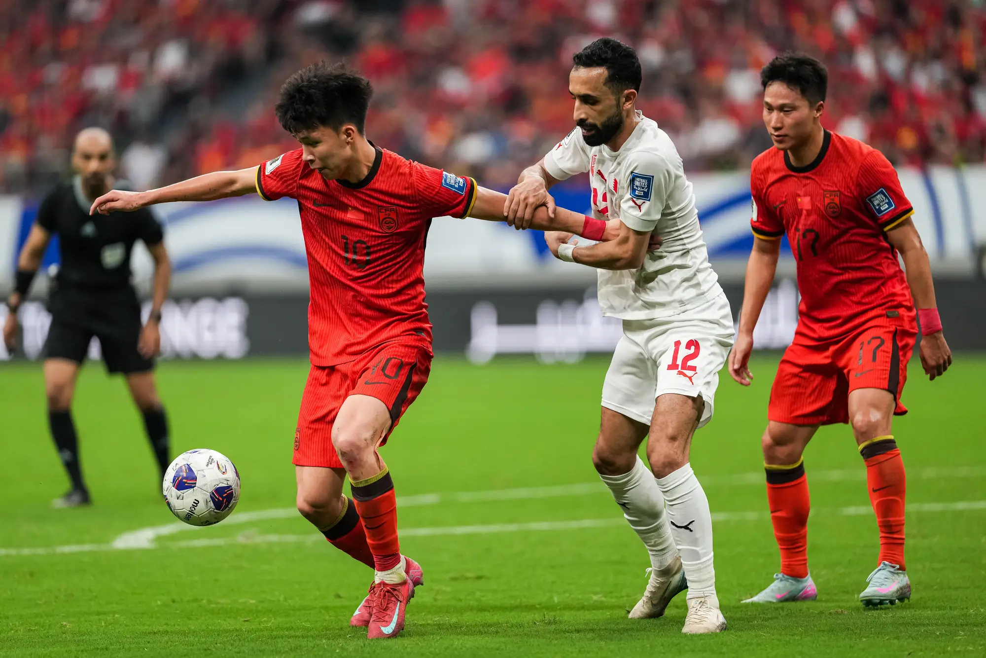 亚洲足球联赛迎来新赛季，球员备战开幕战的简单介绍