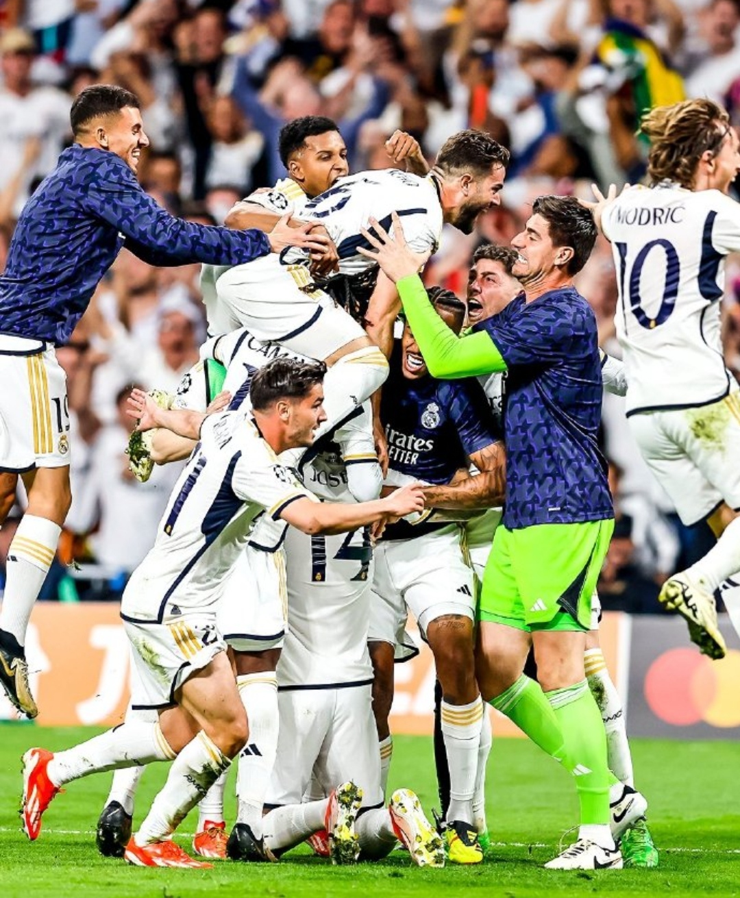 拜仁客场逆袭，晋级欧冠半决赛