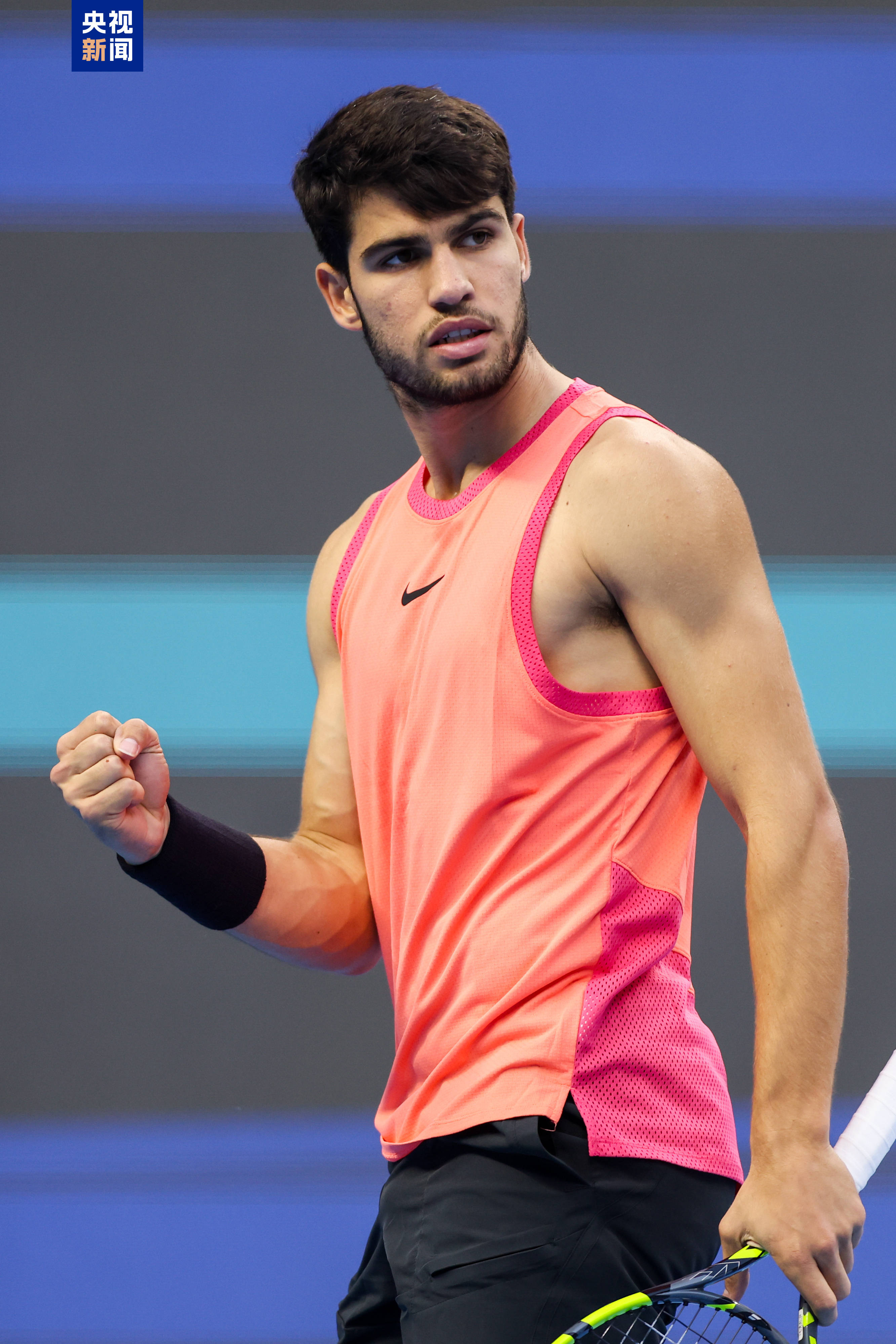 西班牙选手在射箭比赛中实现突破